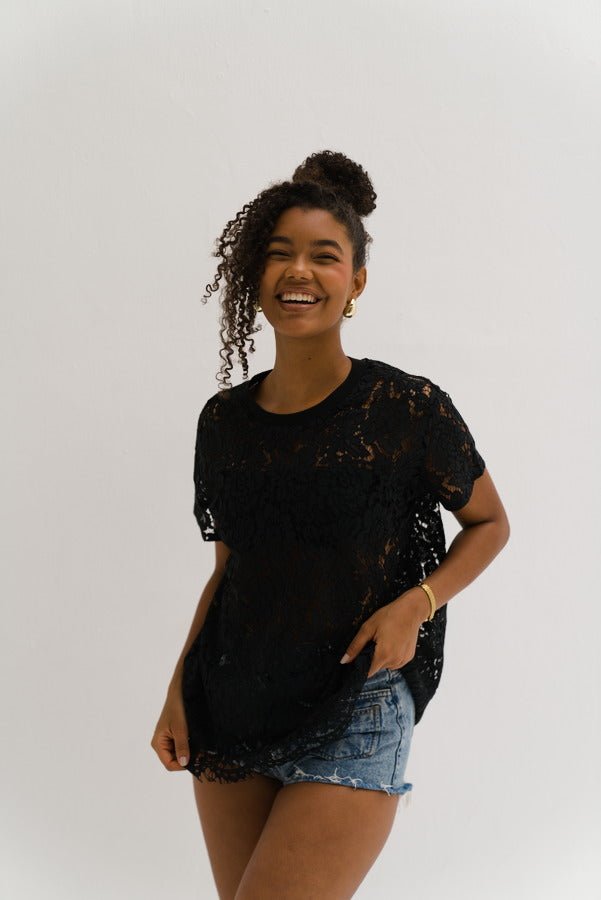 Laciella in Black