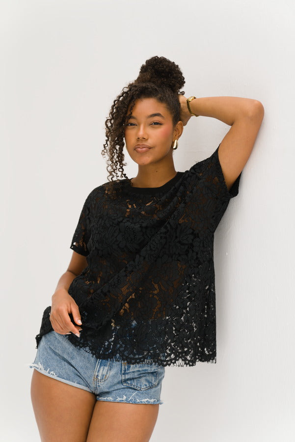 Laciella in Black